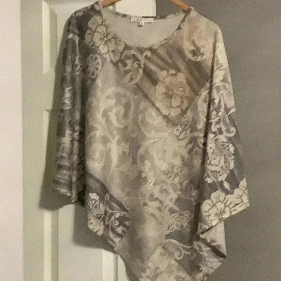 Cleo  S/M - Picture 2 of 6